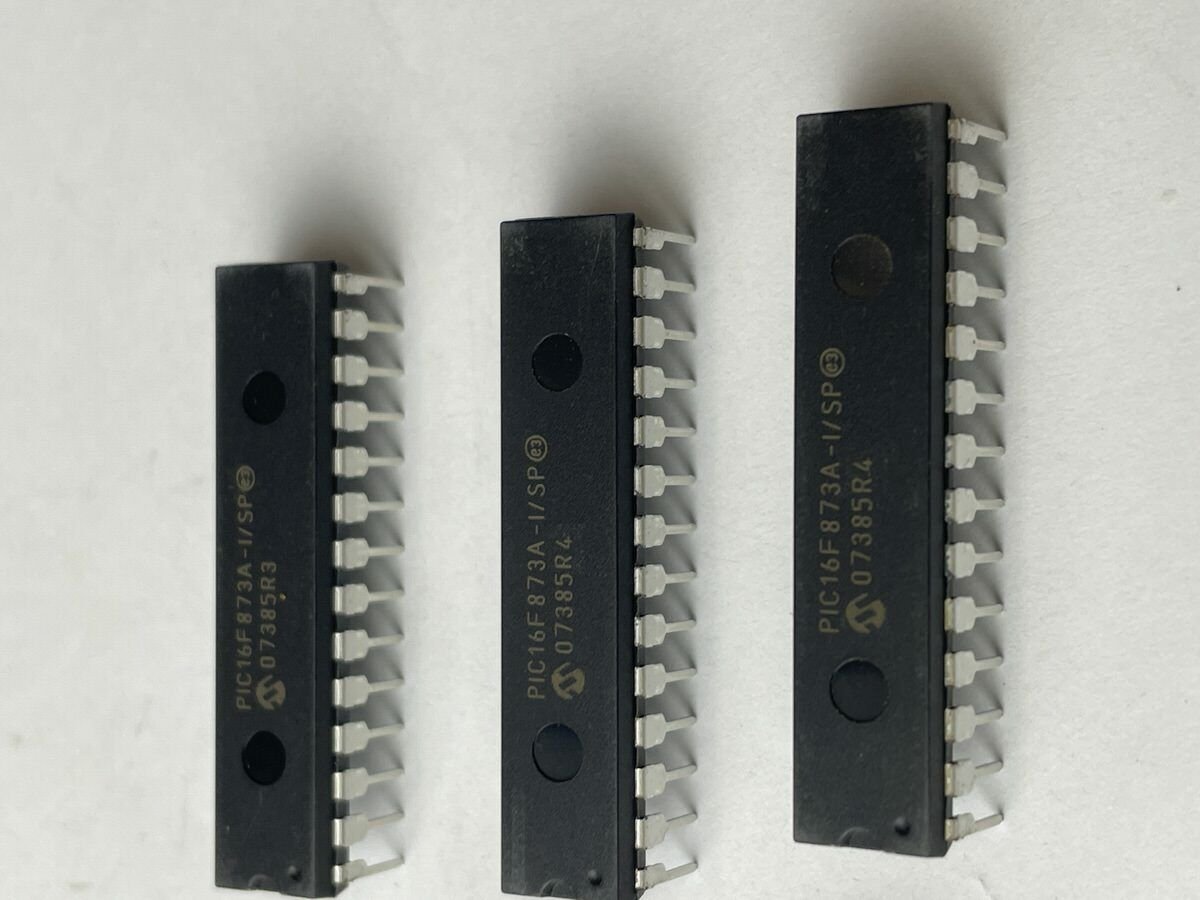PIC 16F873A I/SP DİP