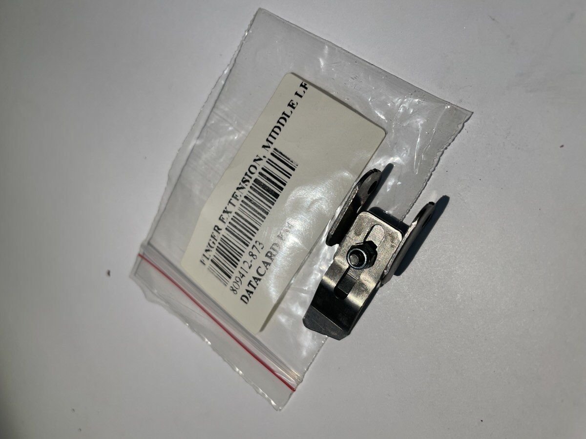 809412-945 WIDE OUTSIDE FINGER RIGHT